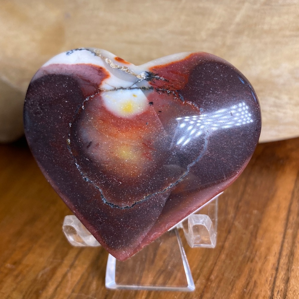 Mookite Heart Beaitiful stone carving - Picture 2 of 4